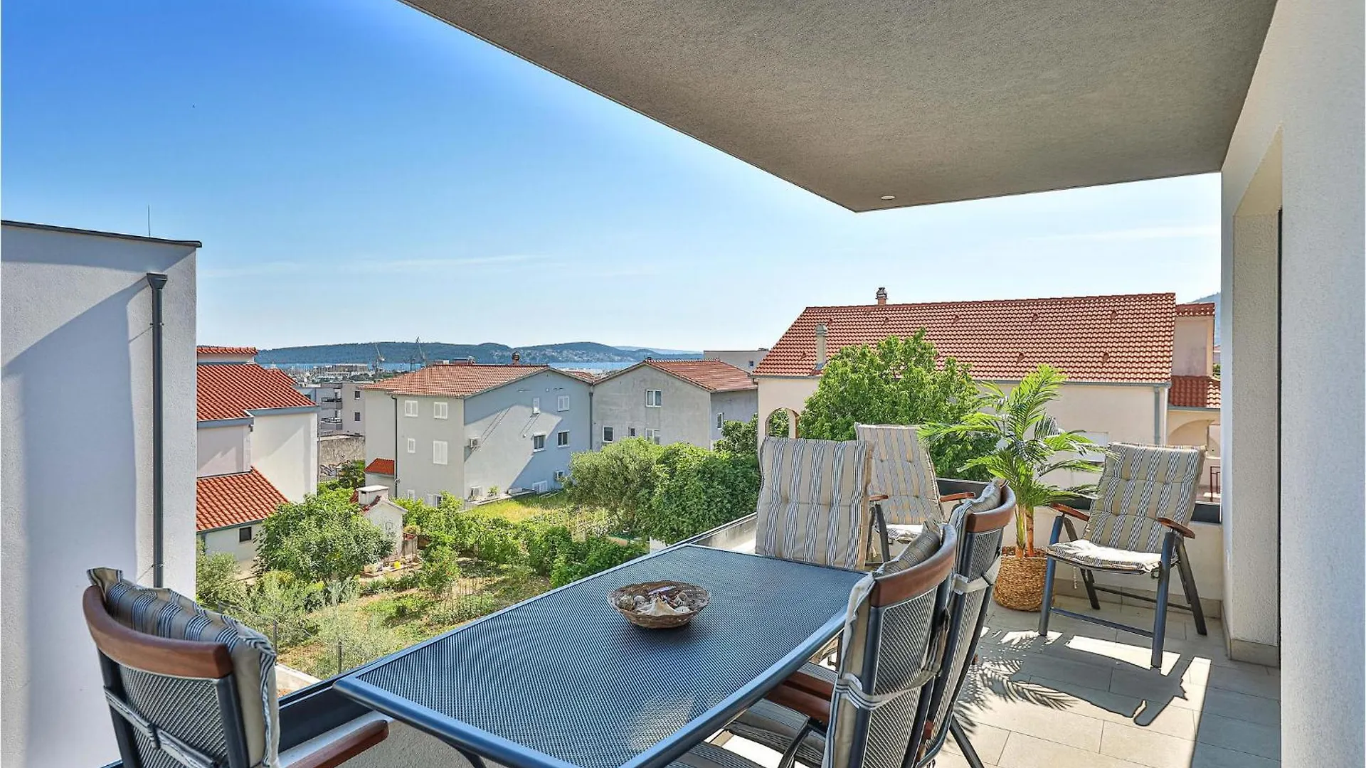 Amazing Apartment In Trogir With Kitchen